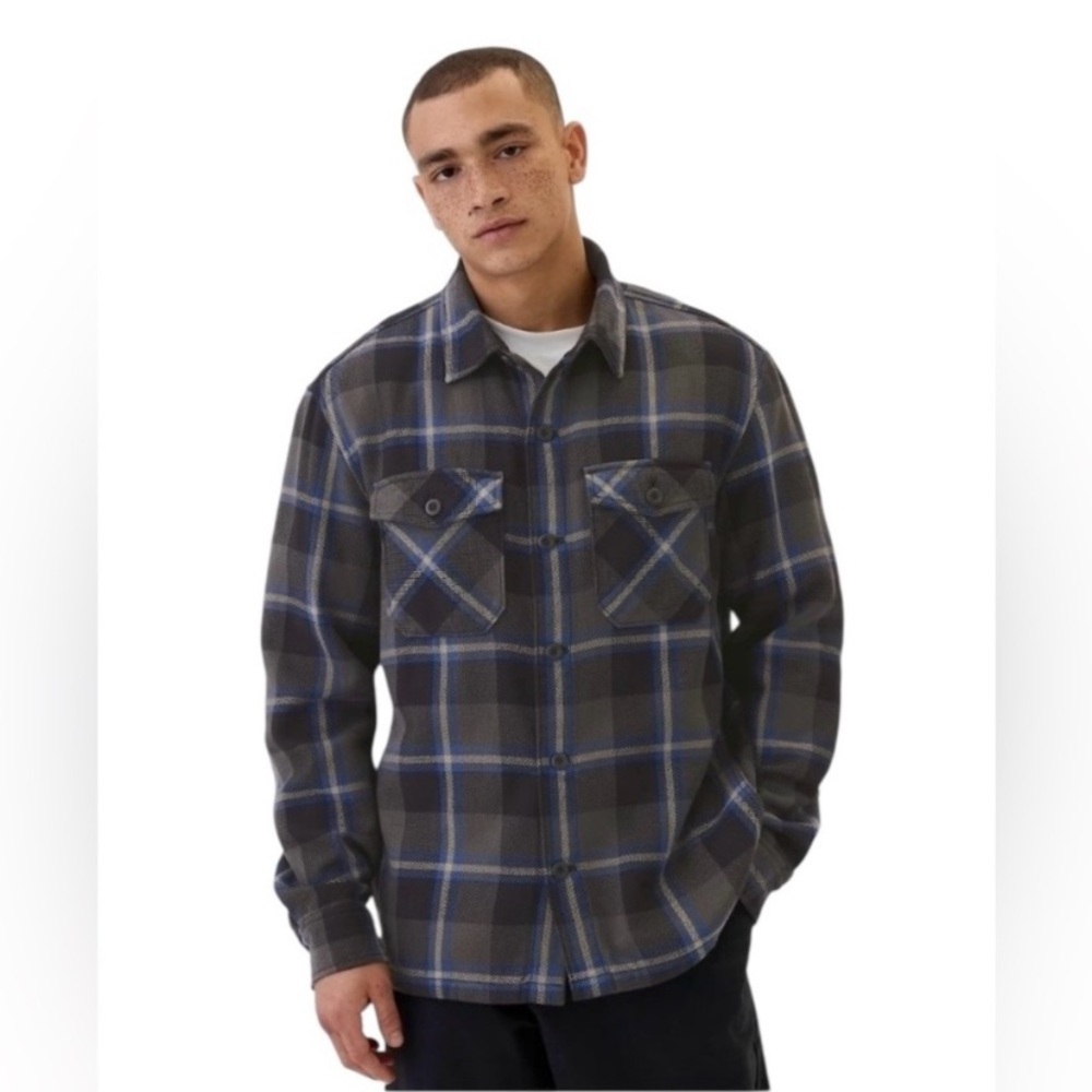 GAP Men's Relaxed Fit, Grey Blue Plaid Flannel Shirt Jacket Size M